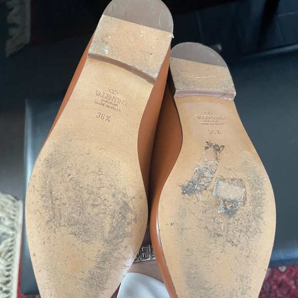 LEATHER VALENTINO SHOES - ONLY WORN TWICE - Picture 3 of 5
